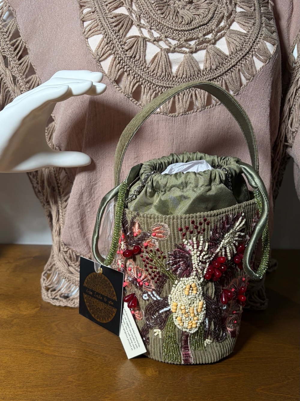 VIRAL BEADED BAG - ABSTRACT PALM TREE 2026